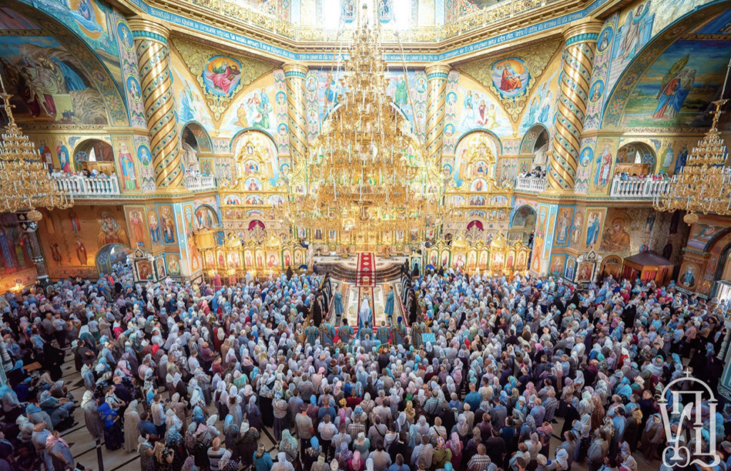 A6E18240-8D3E-4470-961C-B44C1813785C